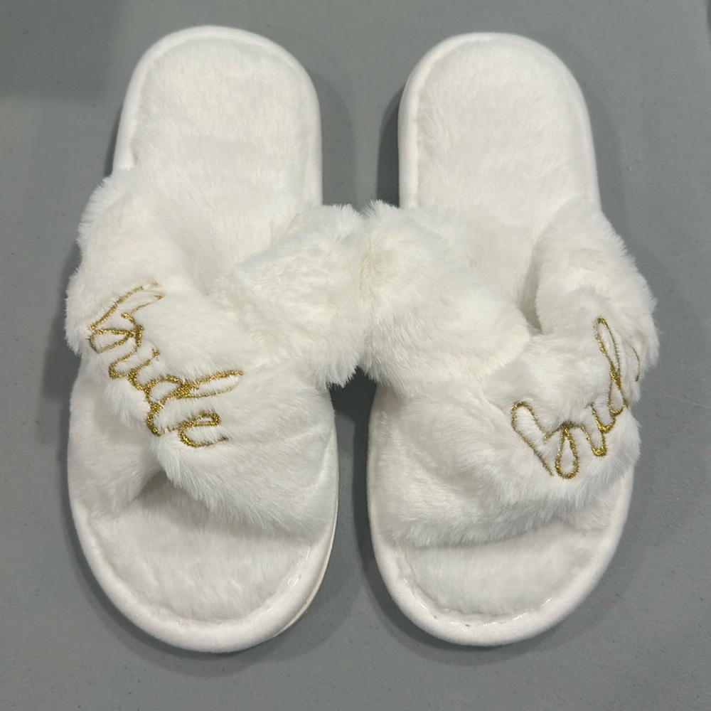 Bridesmaid slippers white new